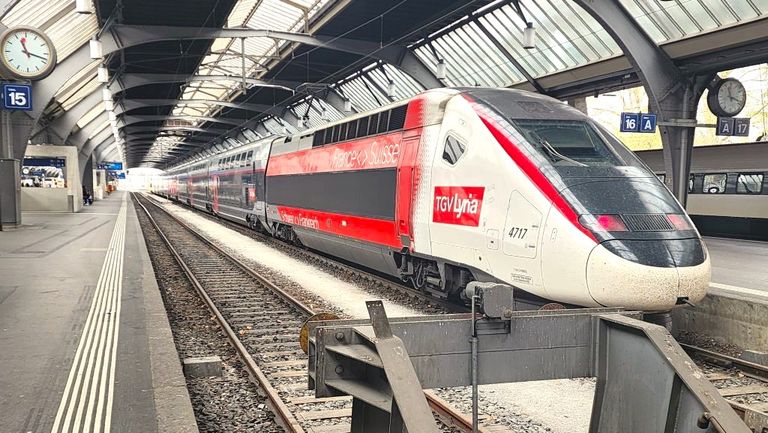 The fabulous trains used for the Lyria services between Paris and Switzerland are near the top of the most expensive rail pass reservation fees list when making international journeys.