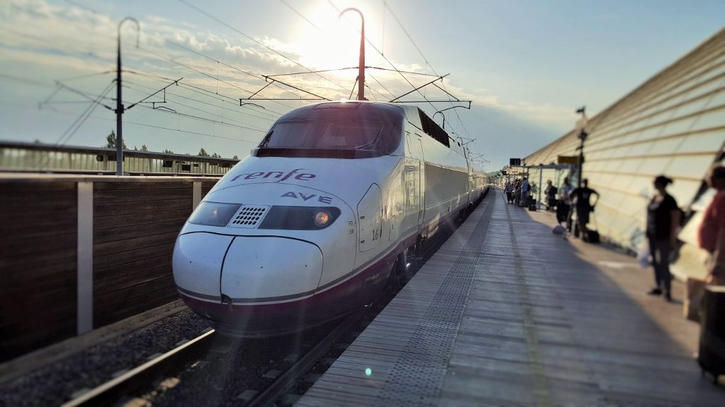 For the time being there is still a daily train from Marseille to Madrid which calls in Avignon