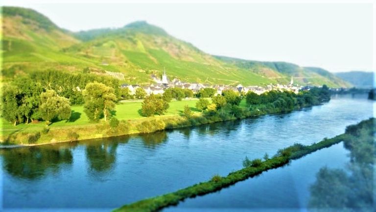 Travel through the beautiful Moselle River valley on the trains between Luxembourg and Koblenz